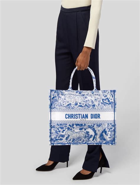 dioriviera dior book tote|Dior Book Tote 2022.